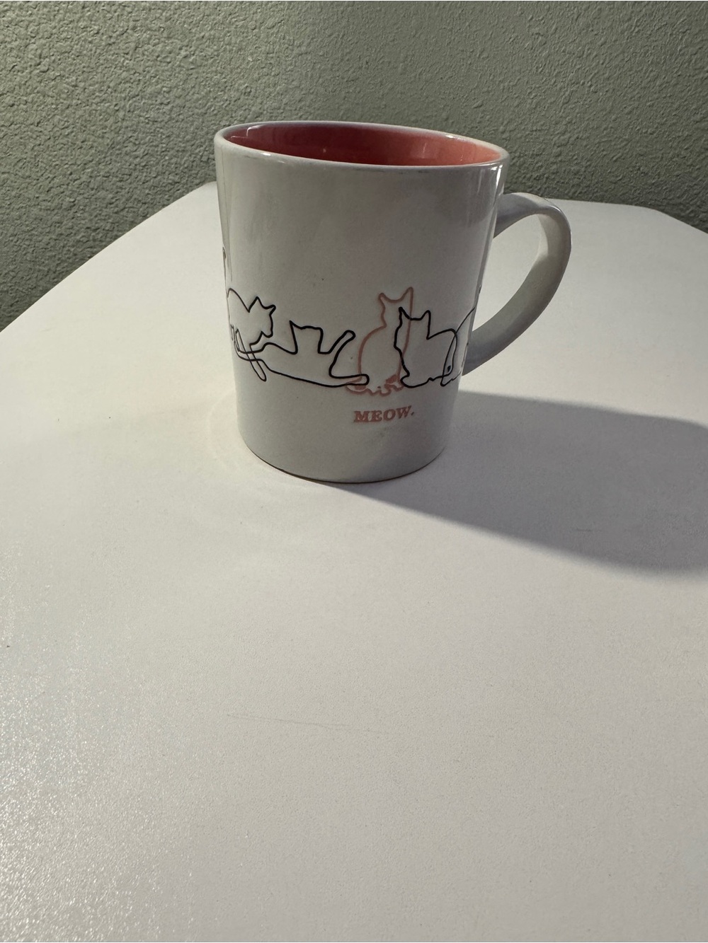 Minimalist Continuous Line Art Cat Mug